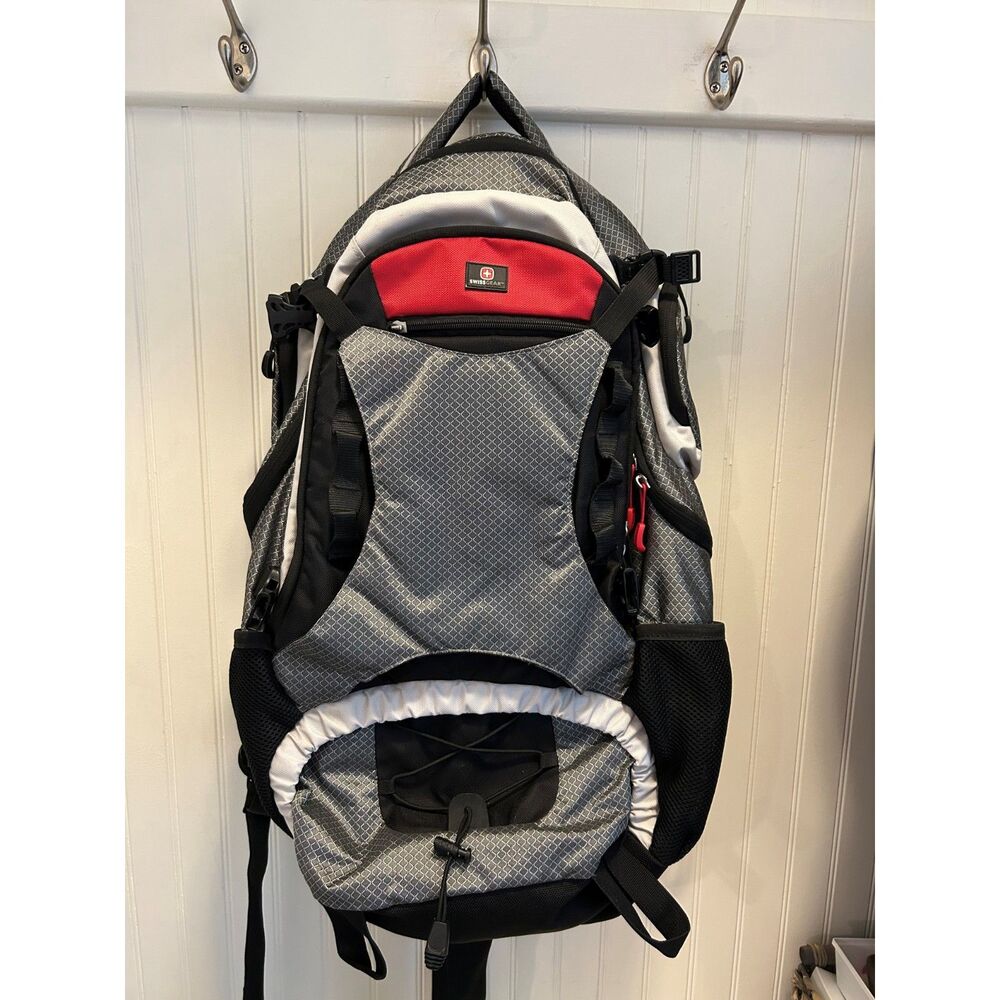 Swiss Gear Internal Frame Backpack - image 7